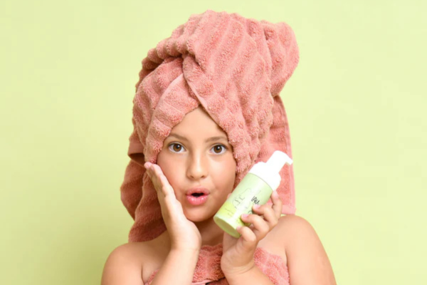 Lav Kids Facial Foaming Cleanser